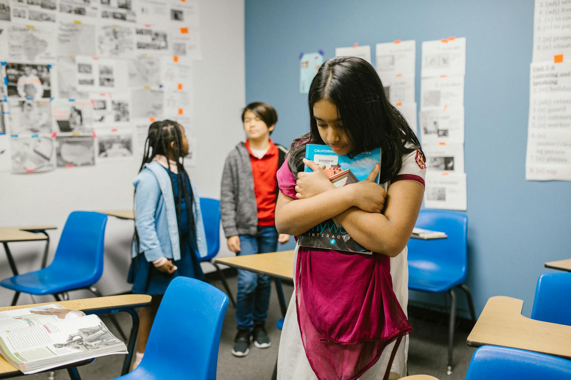 Konfliktsituation unter Kindern in der Schule