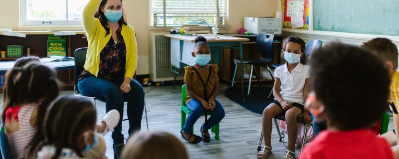 Kinderkonferenz im Hort: Kinder stimmen gemeinsam ab